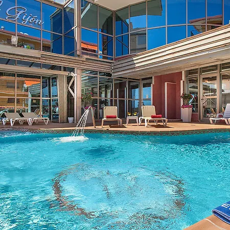 Otel Rh Gijon & 3*