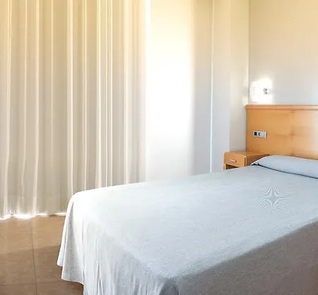 Szálloda Rh Gijon & 3*